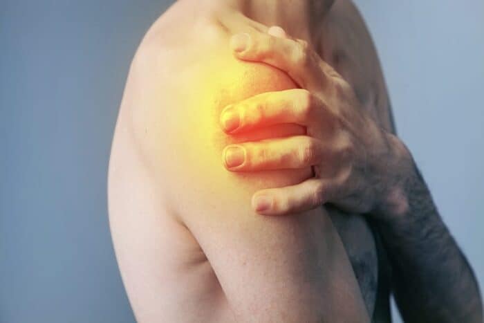 facteurs arthrose epaule age specialiste chirurgien epaule dr thomas waitzenegger paris